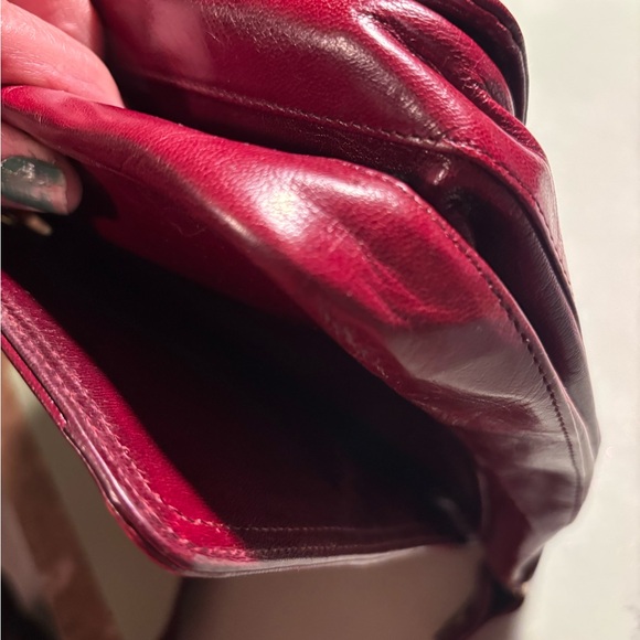 BOTTEGA VENETA VINTAGE BURGUNDY SHOULDER BAG - Picture 6 of 12